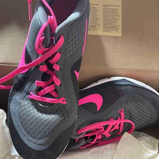 Woman’s Nike Flex Trainer