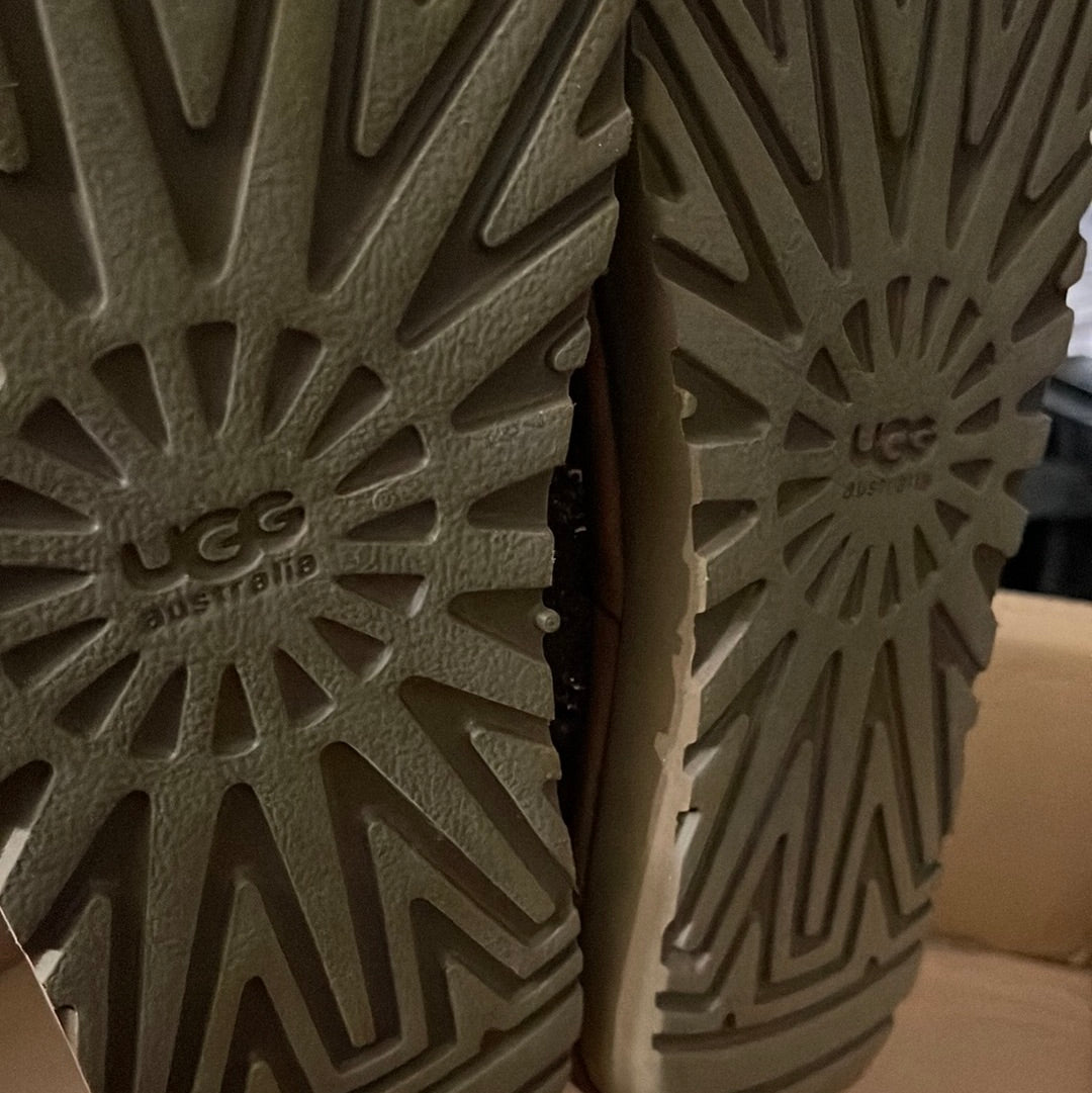 UGG classic sparkles