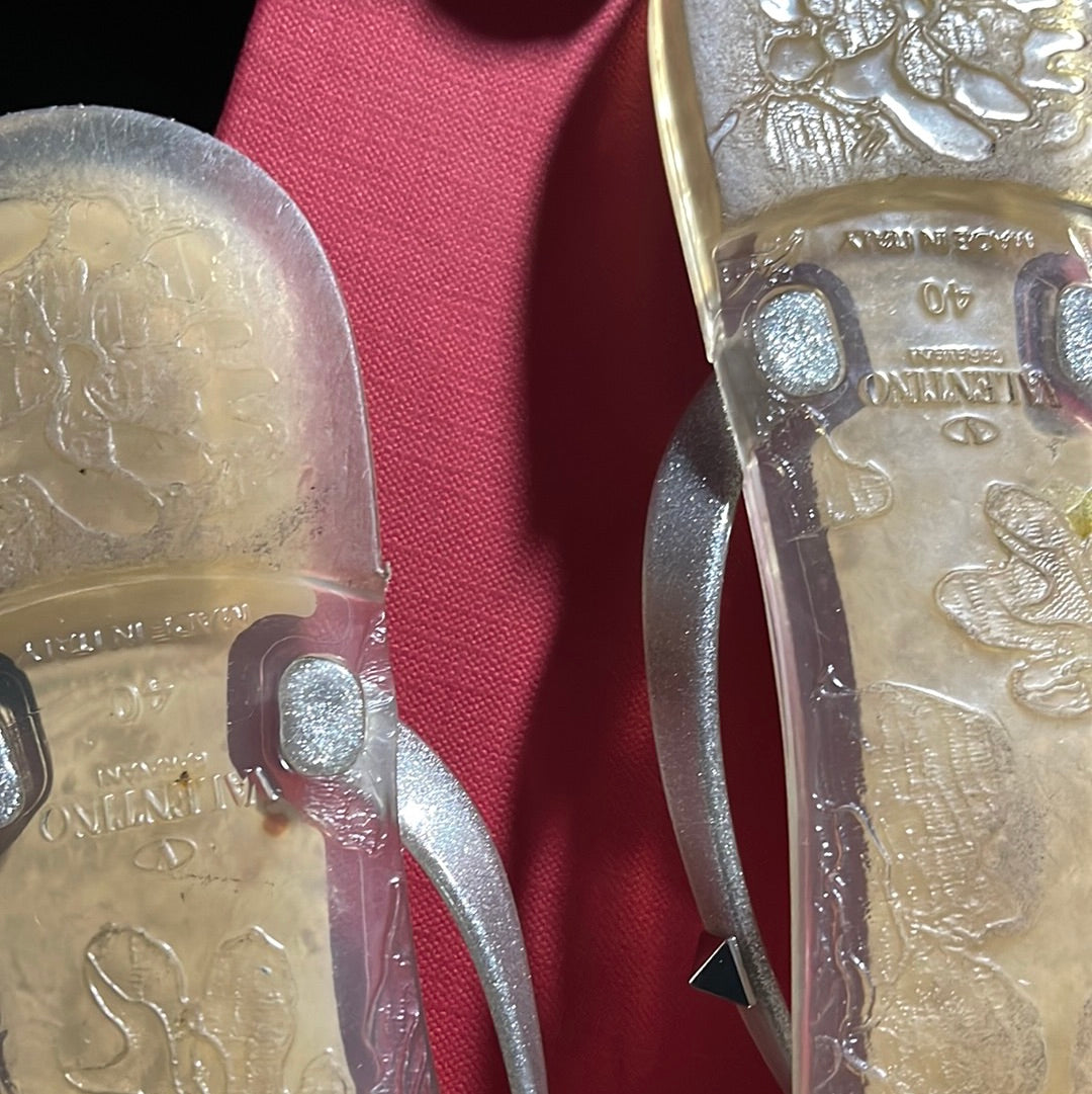 Valentino Jelly PVC Rockstud Flip flops Pre-owned