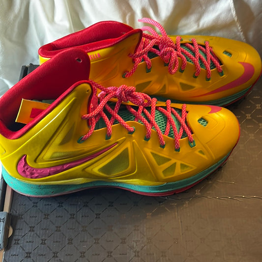 Nike LeBron 578346-993