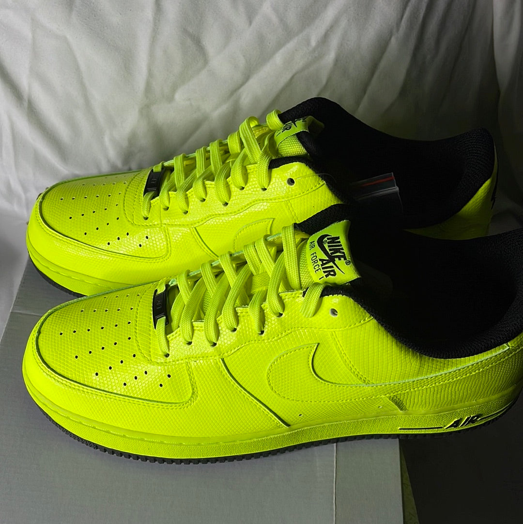 Een deel Overtekenen Reciteren Nike Air Force 1 Low Mens Shoes Neon Volt Black 488298-703 – Finders 2  Keepers
