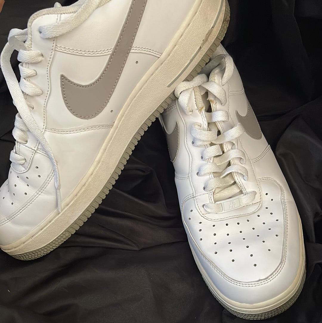 Nike Air Force 1 AF1 Low 488298-108 White Medium Grey Shoes