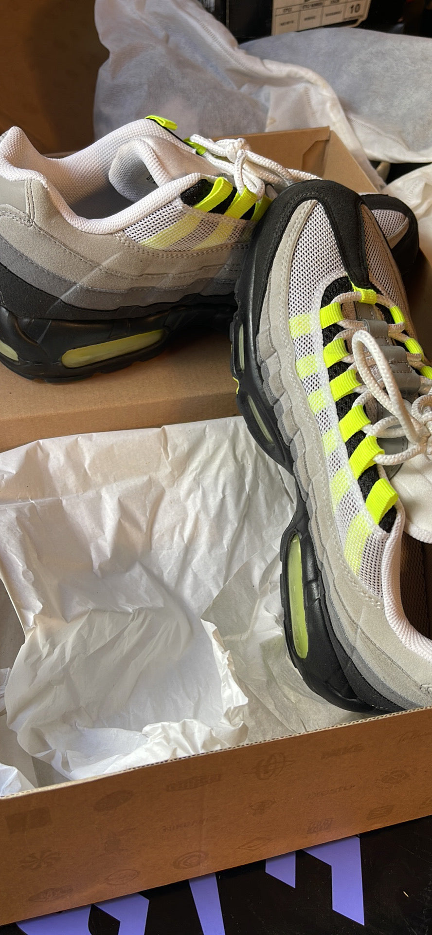 Nike Air Max '95 "Neon 2010" (Men's Size 9.5) 609048-072