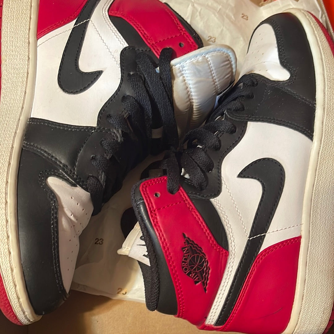 Nike Air Jordan 1 Retro High 2013 Black Toe