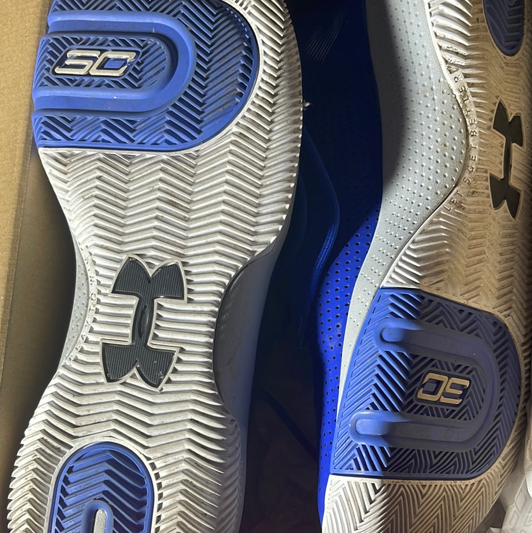 Under Armour Mens SC 3 ZER0 III 3022048-400 Blue Basketball Shoes