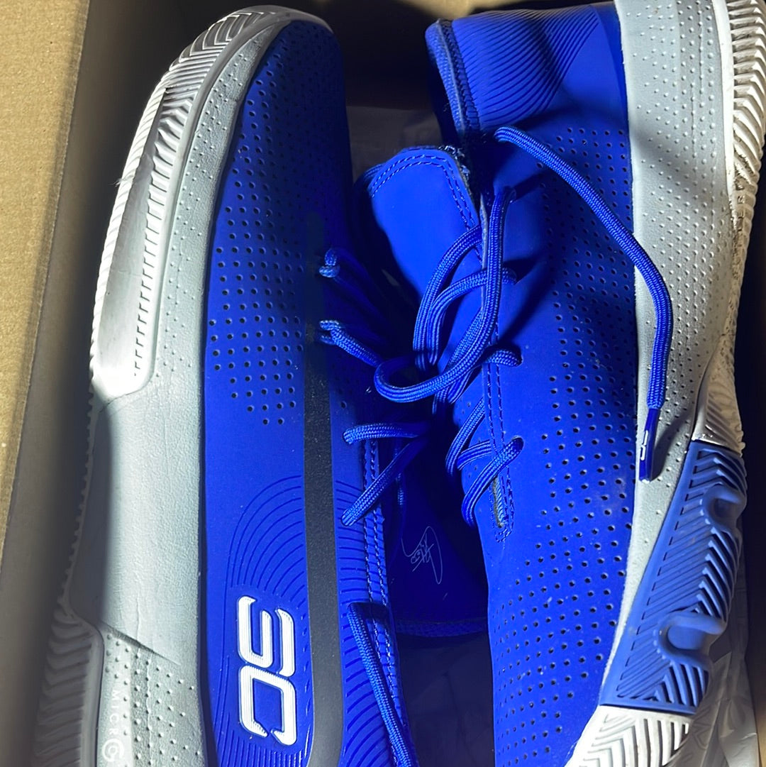 Under Armour Mens SC 3 ZER0 III 3022048-400 Blue Basketball Shoes