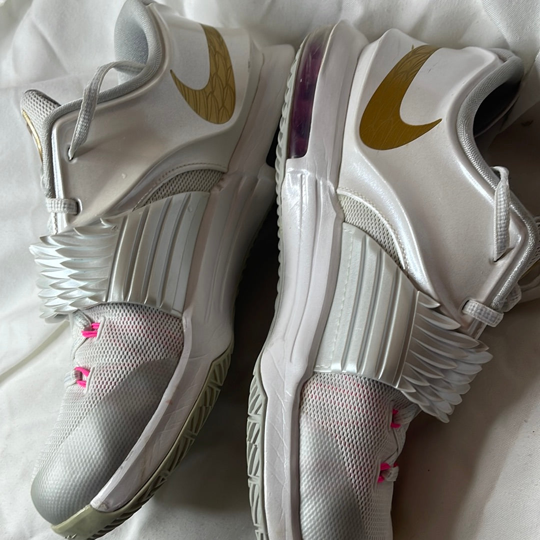 Nike Aunt Pearl 745407-176 White Basketball Sneakers Athletic