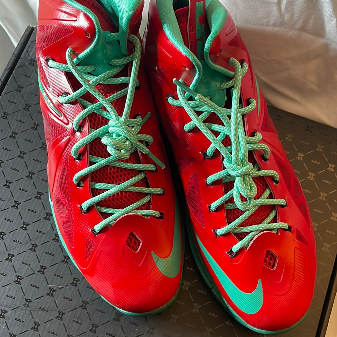 Nike LeBron 578346-993