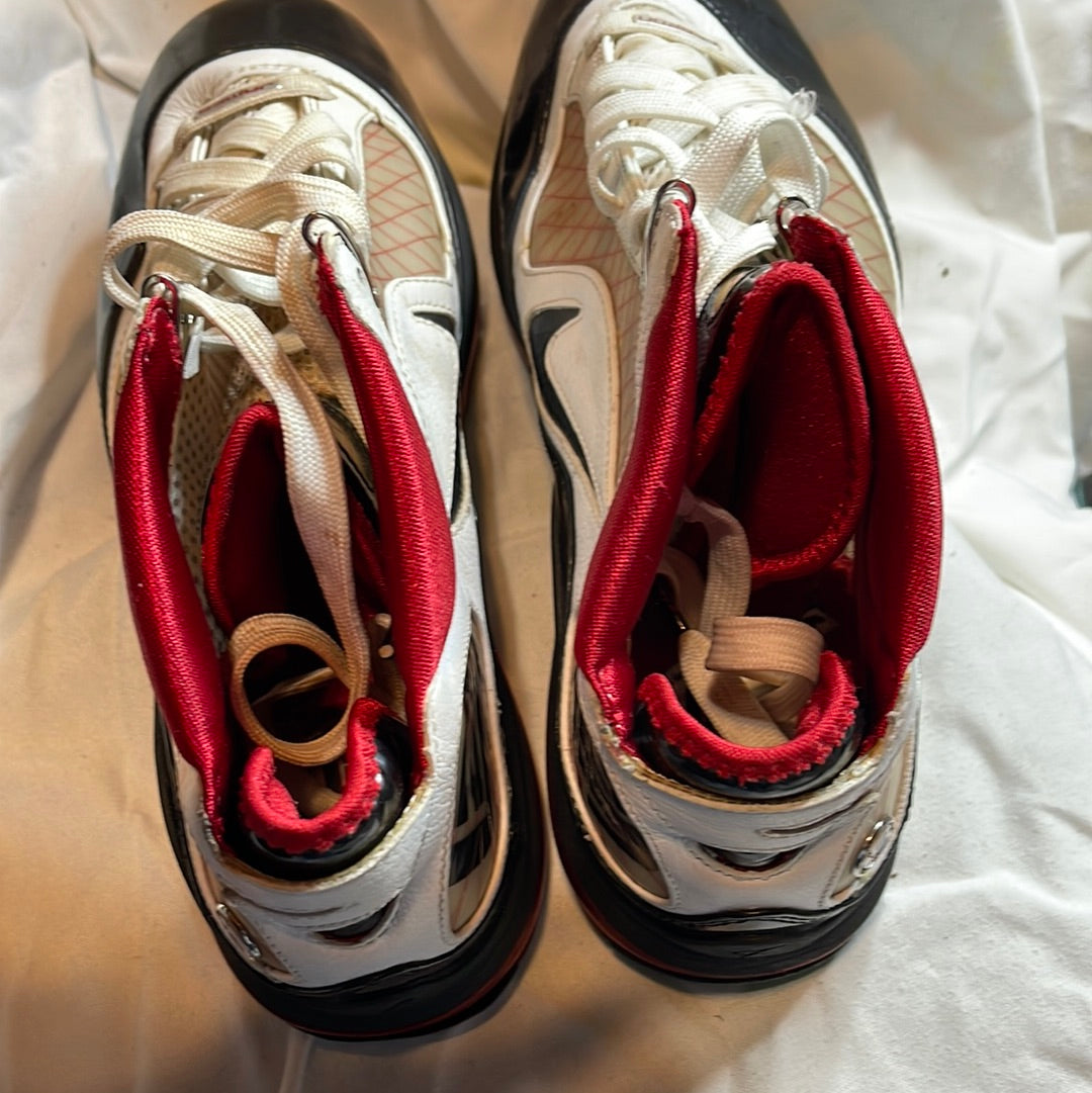 NIKE Air Max LEBRON JAMES VII 7  Varsity Red, White & Black 375664-102